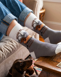 Fière d'avoir un petit chien en chaussettes : édition spéciale amoureux des teckels